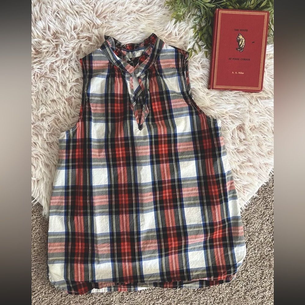 J Crew Red Black Blue Tartan Plaid Ruffle Collar V Neck Sleeveless Blouse‎ Sz 00